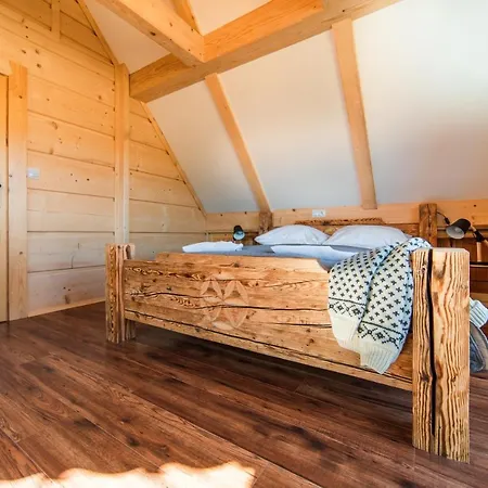 Tatrahytte Domek W Gorach Hébergement de vacances